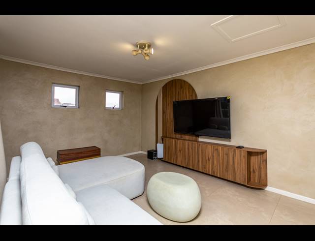 2 BEDROOM APARTMENT TO LET IN CENTURY CITY